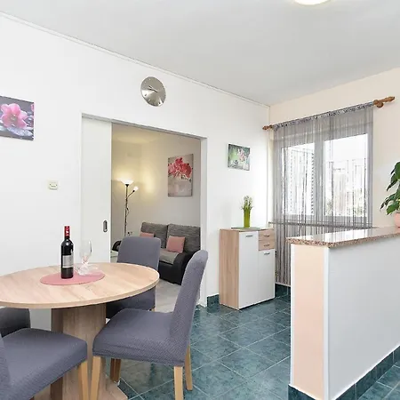 Апартаменты Fuer 2 Personen Ca 65 Qm In Cervar-porat, Istrien Istrische Riviera