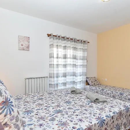 Fuer 2 Personen Ca 65 Qm In Cervar-porat, Istrien Istrische Riviera * Poreč